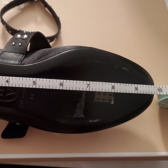 Ash - Picture 9 of 10